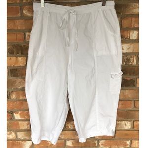 Karen Scott Women’s White Cropped Capris Size 1X